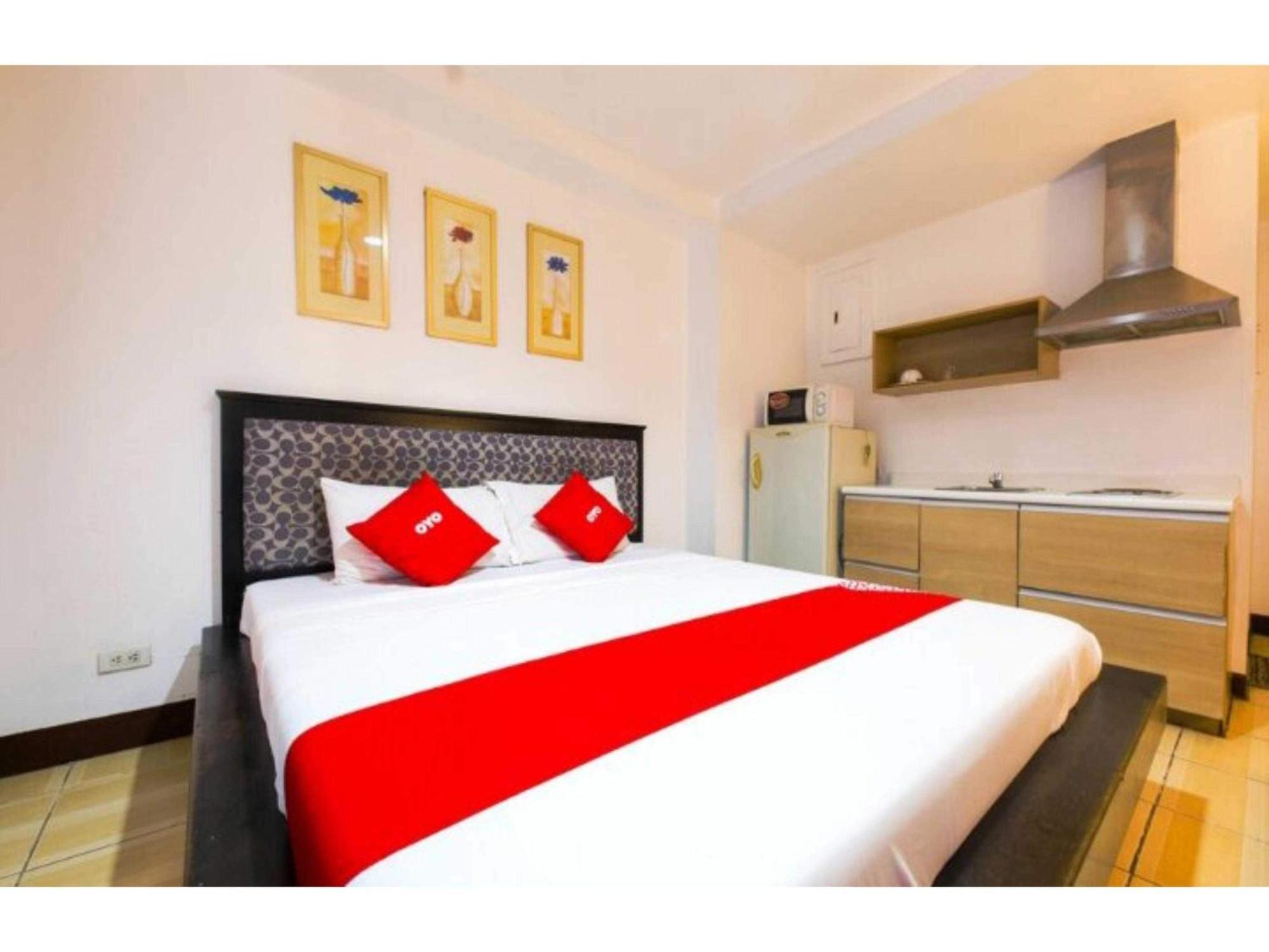סן פדרו מקאטי Oyo 769 Poblacion Suites Polaris מראה חיצוני תמונה