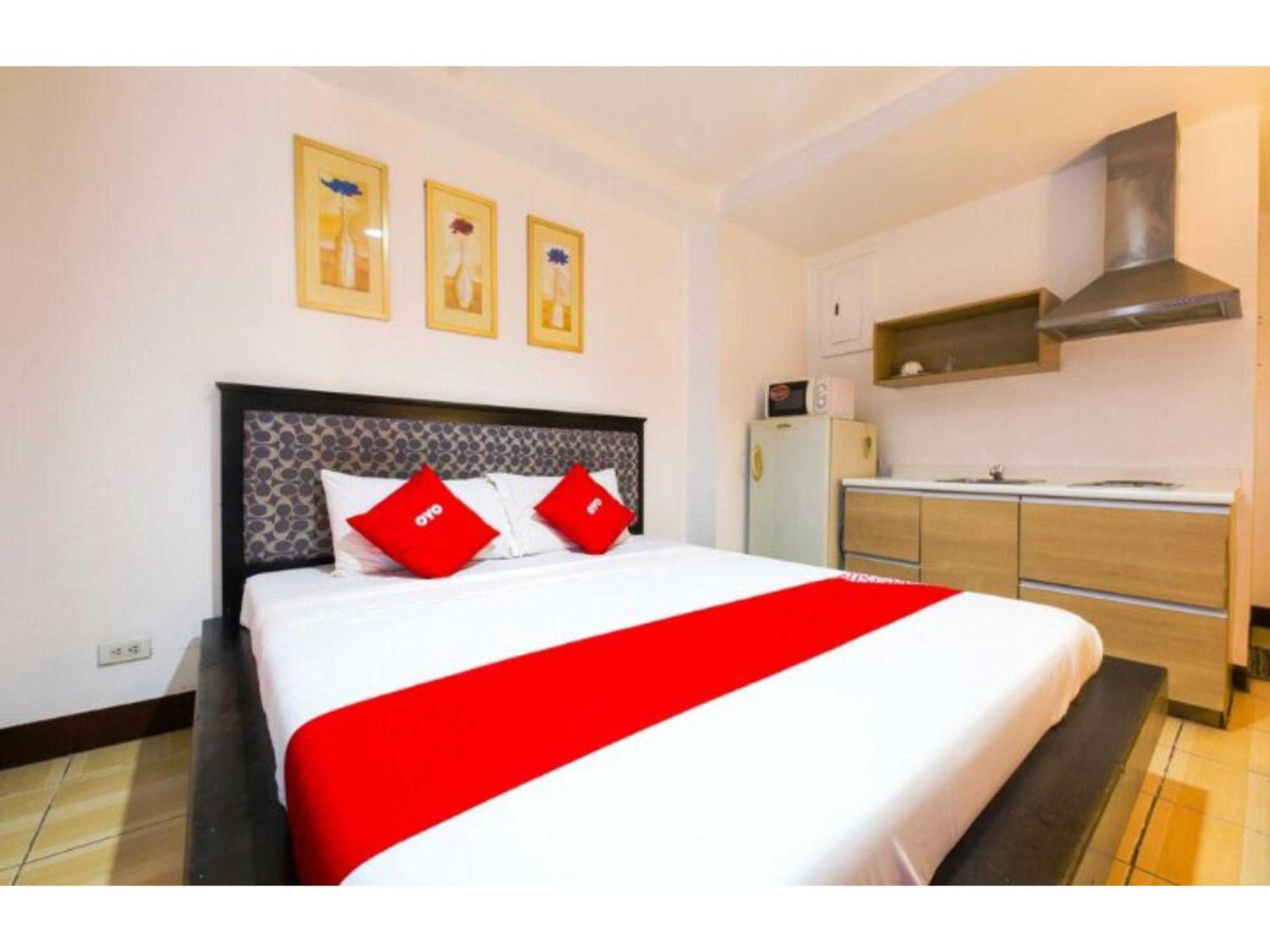 סן פדרו מקאטי Oyo 769 Poblacion Suites Polaris מראה חיצוני תמונה