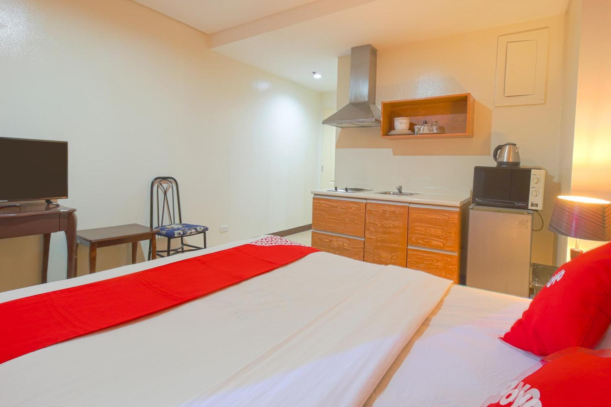 סן פדרו מקאטי Oyo 769 Poblacion Suites Polaris מראה חיצוני תמונה
